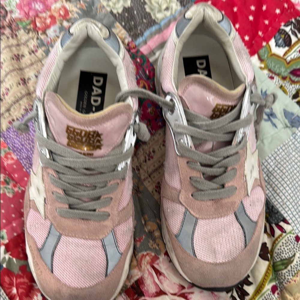 Trendy Pink and Gray Sneakers with Star Accent - Picture 4 of 13